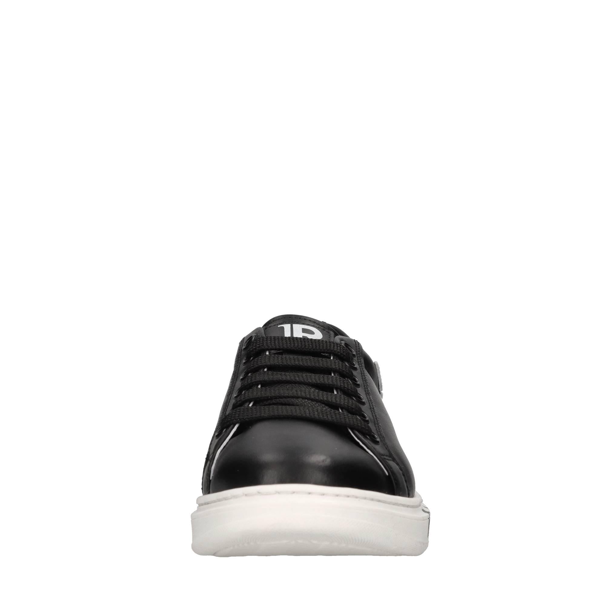 Sneakers in pelle 