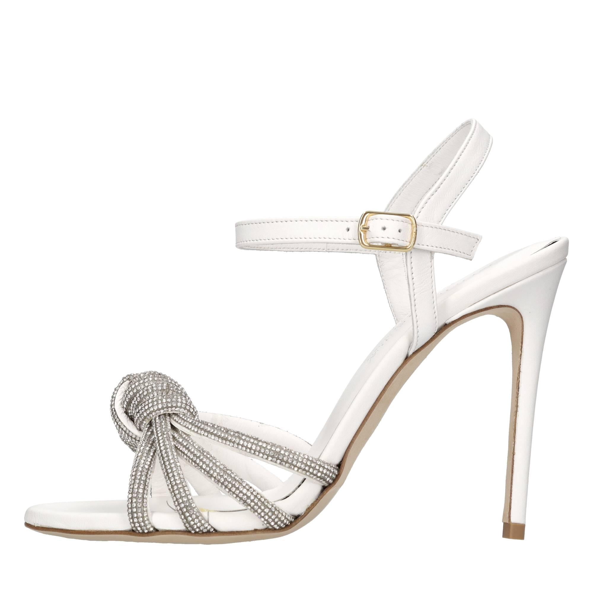 Sandali in pelle ed ecopelle 