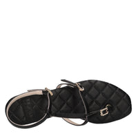 Flat in pelle 