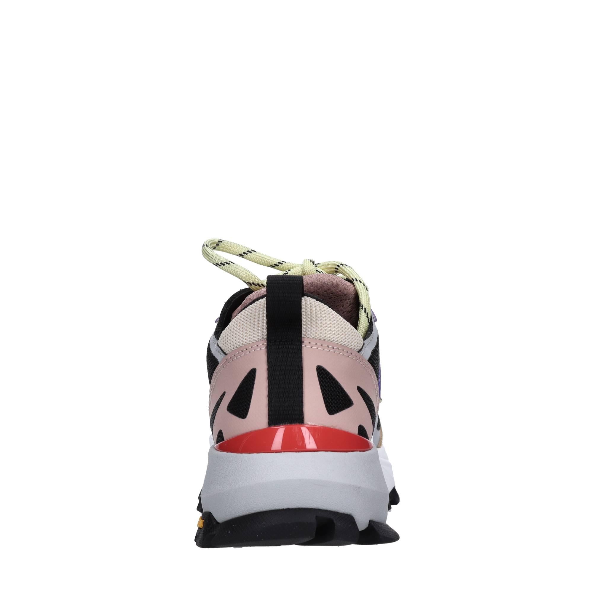 Sneakers in tessuto e camoscio 