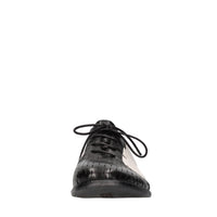 Stringate in pelle 