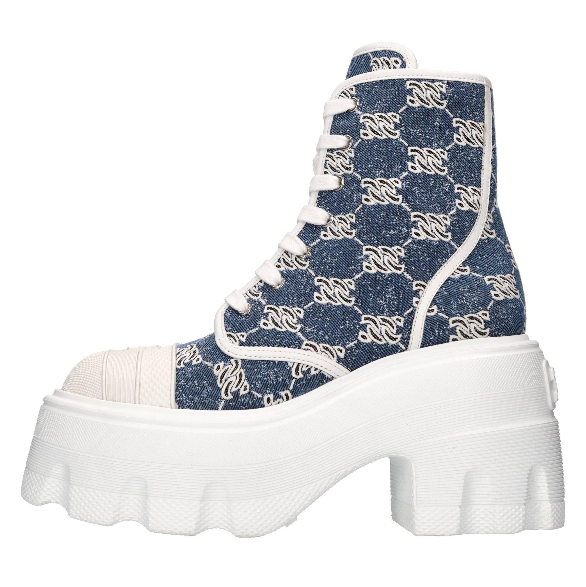 Stivaletti Maxxxi in denim 