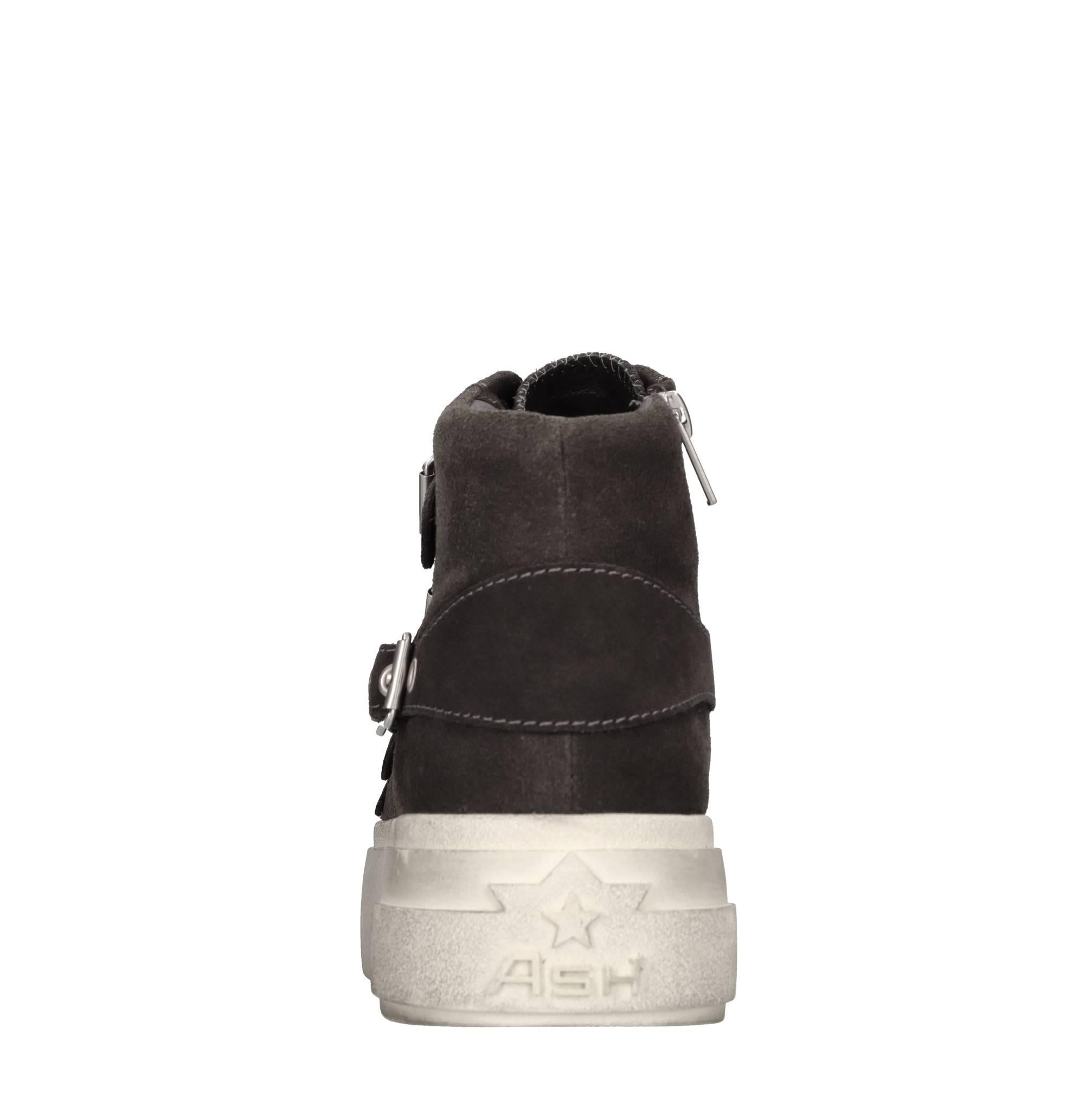 Sneakers in camoscio 