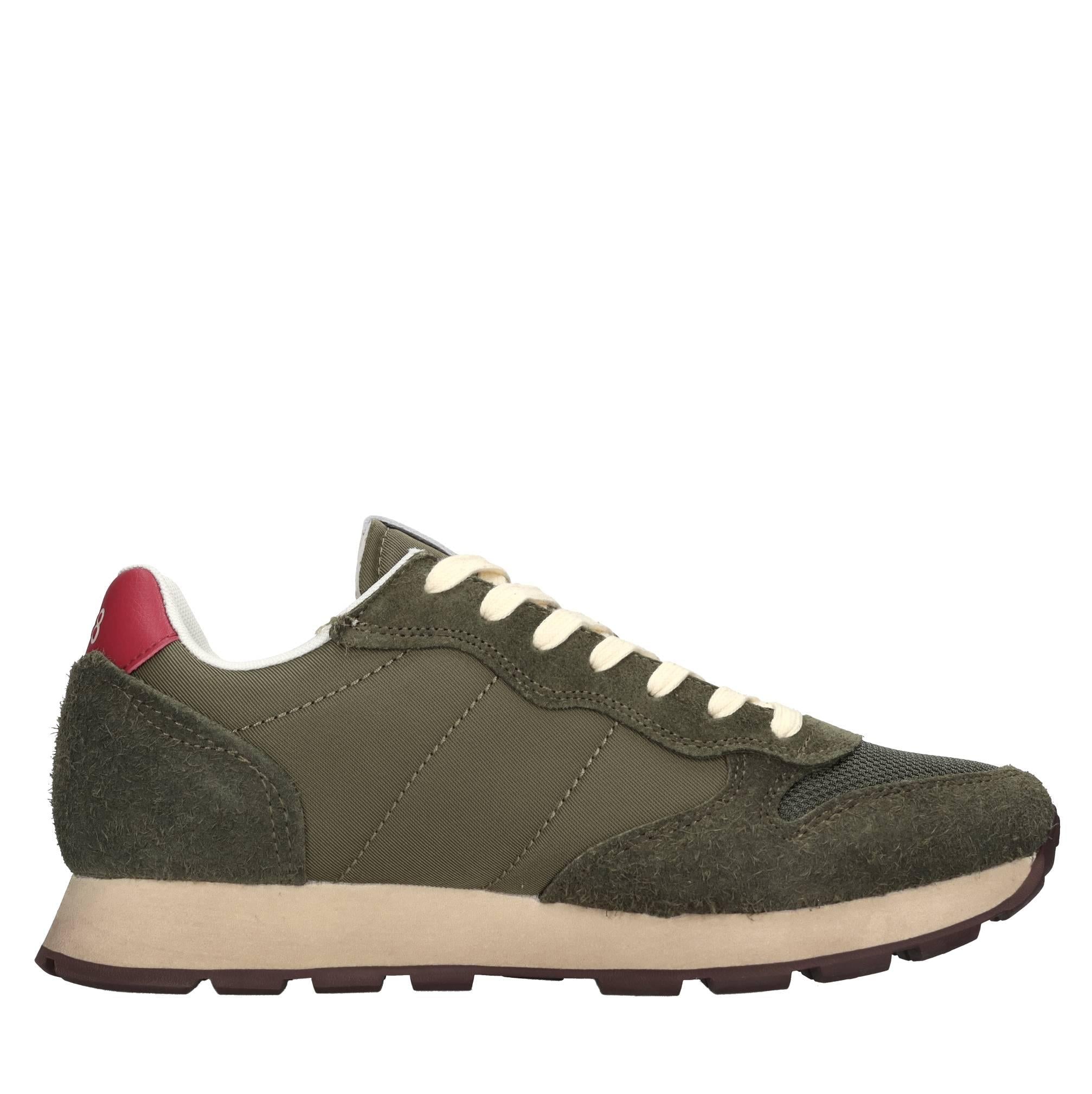 Sneakers in camoscio e tessuto 