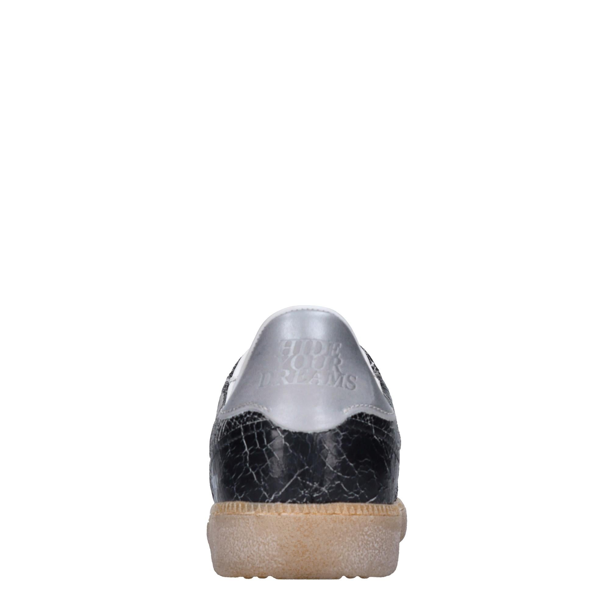 Sneakers in pelle 