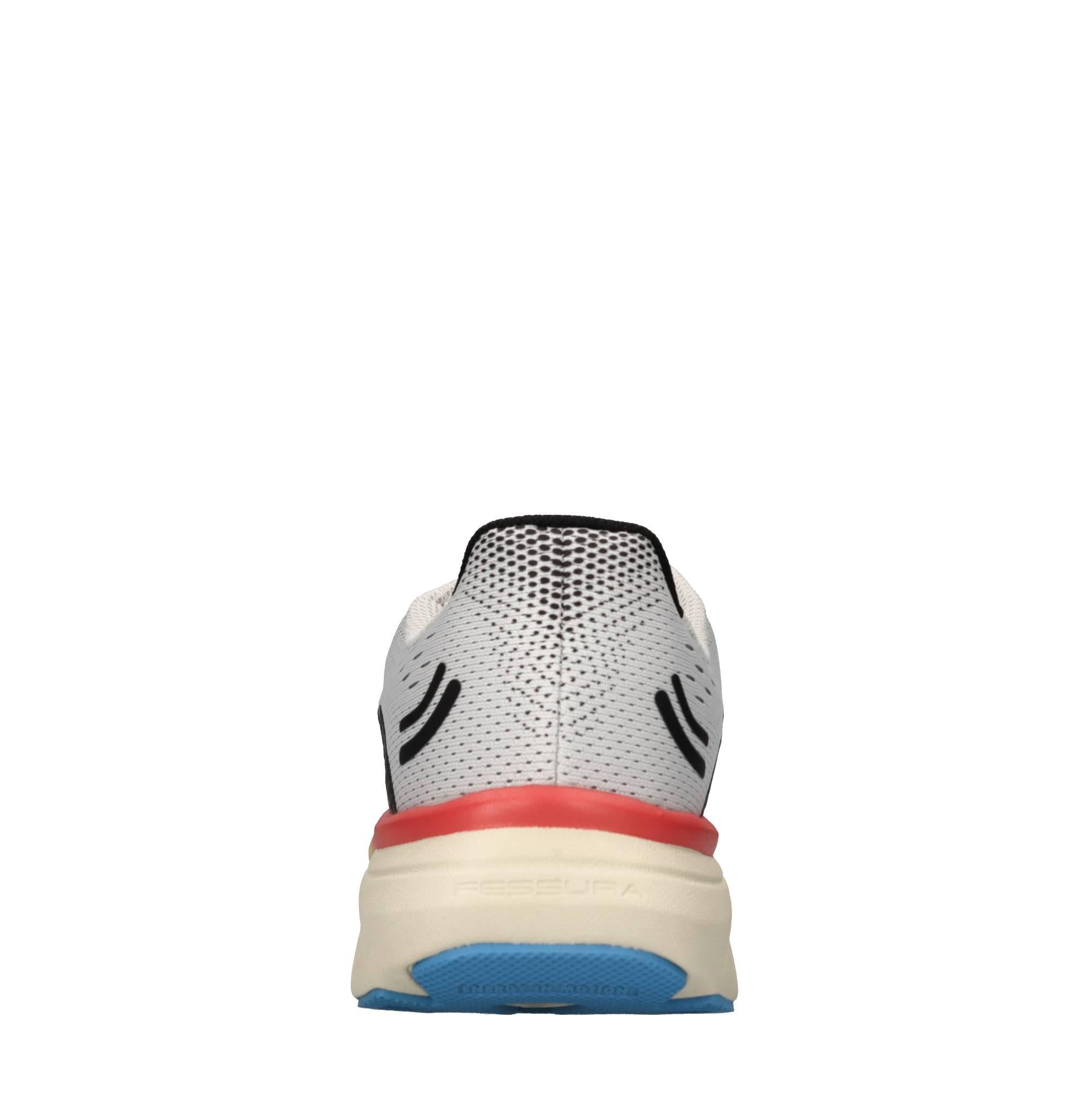 Sneakers in ecopelle e tessuto 