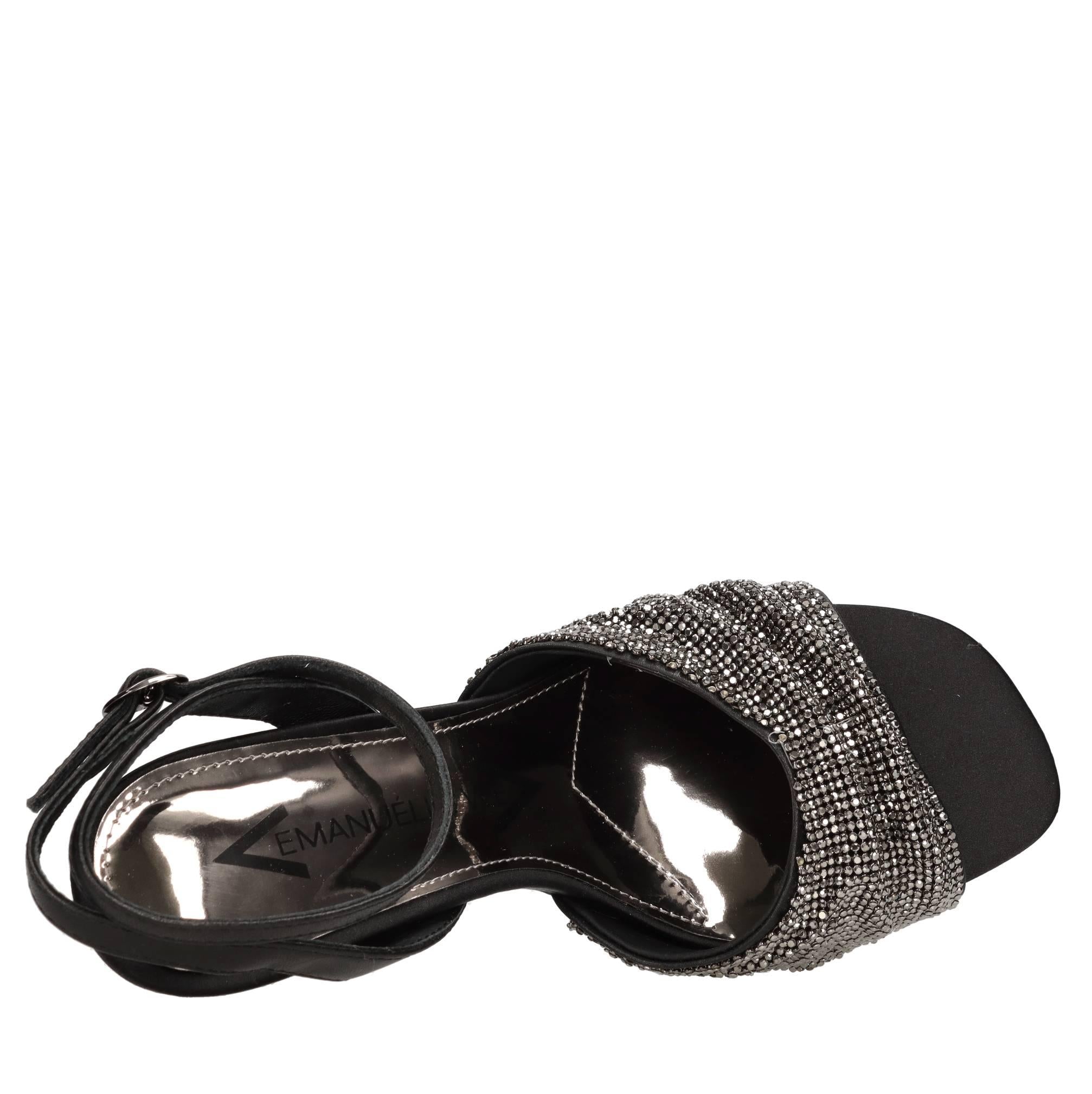 Sandali in raso e strass 