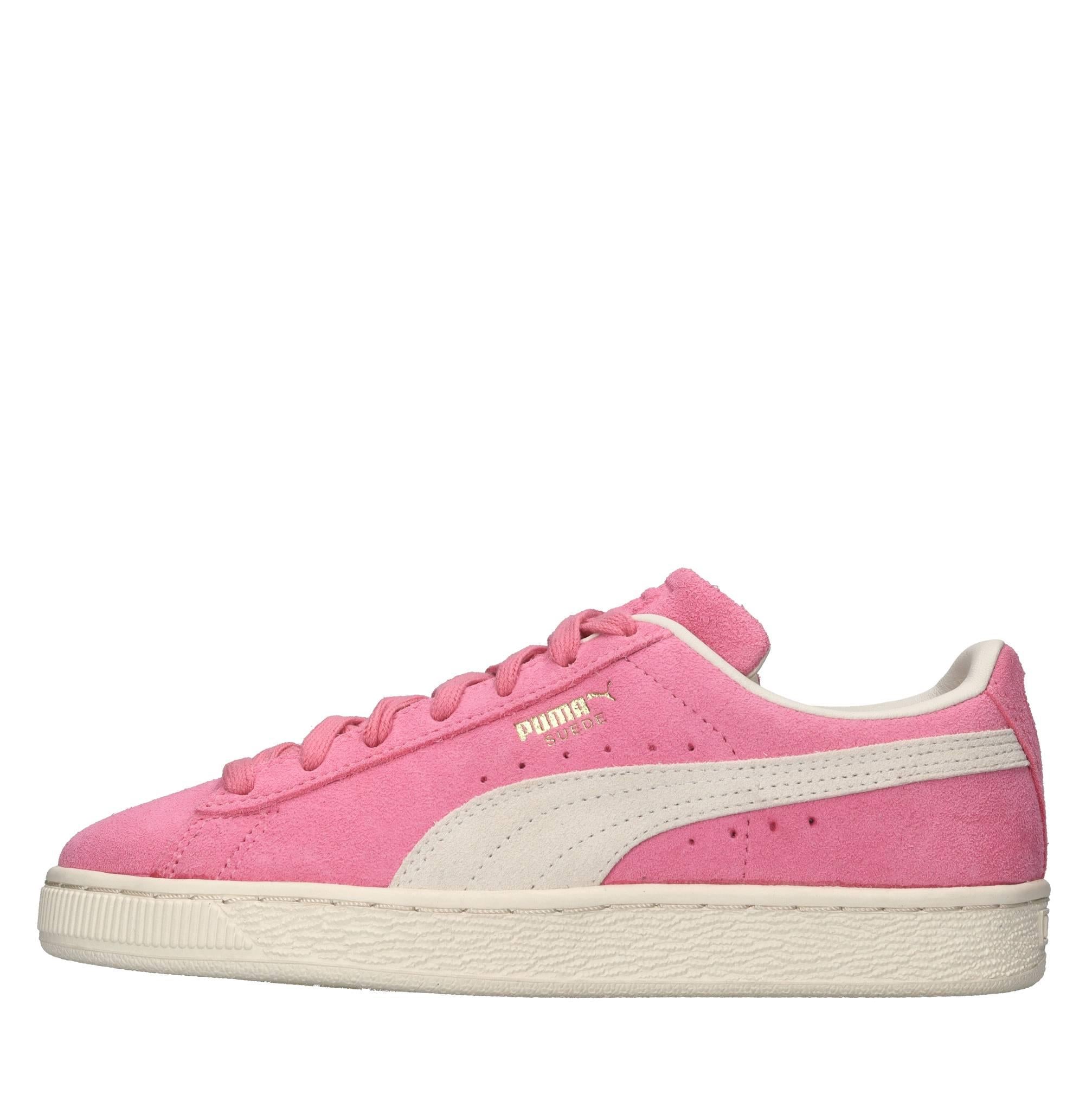 Sneakers in camoscio. 
