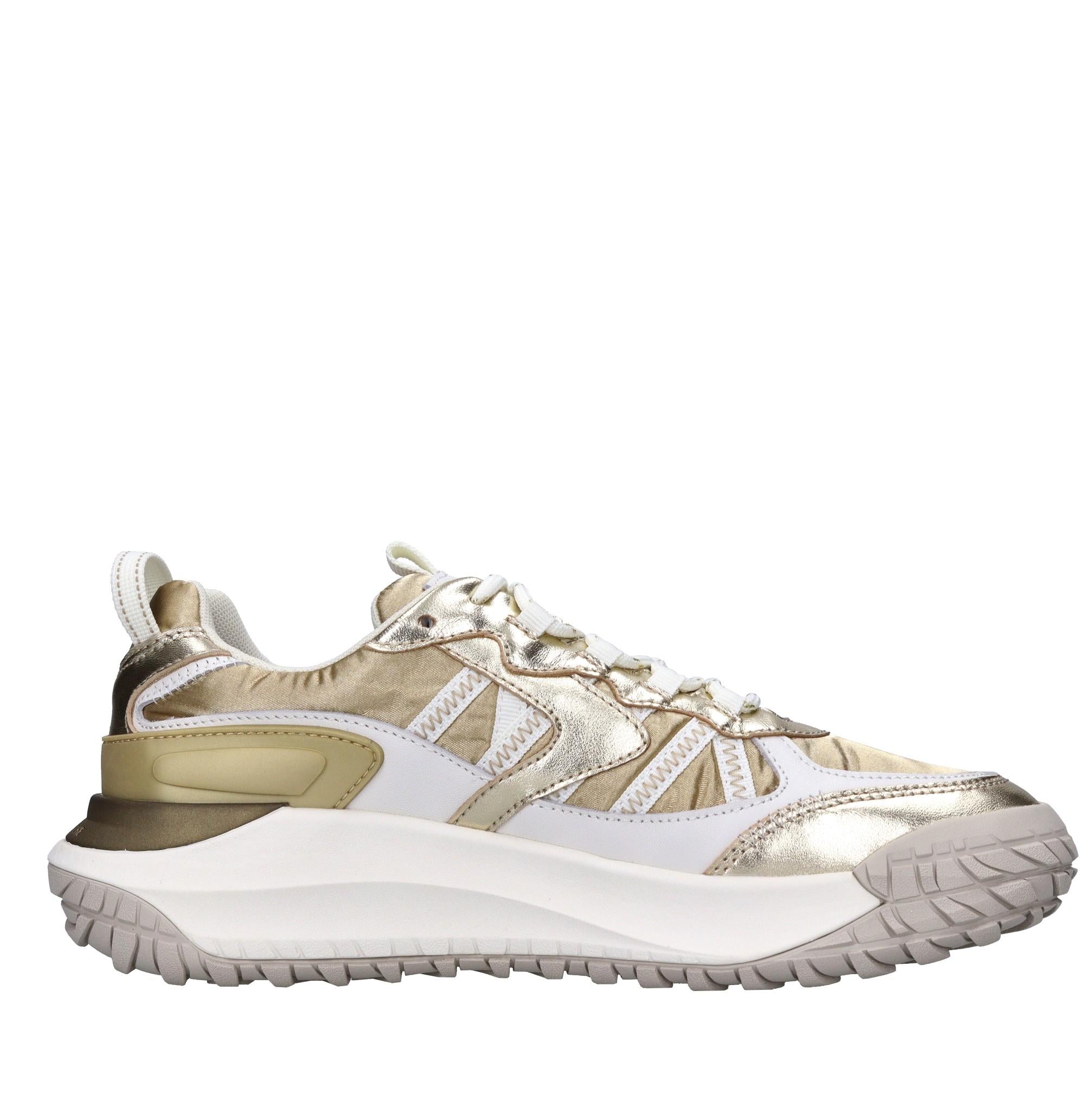 Sneakers in pelle ecopelle e tessuto 