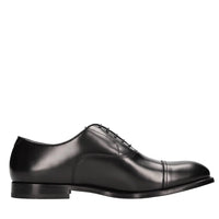 Stringate in pelle 
