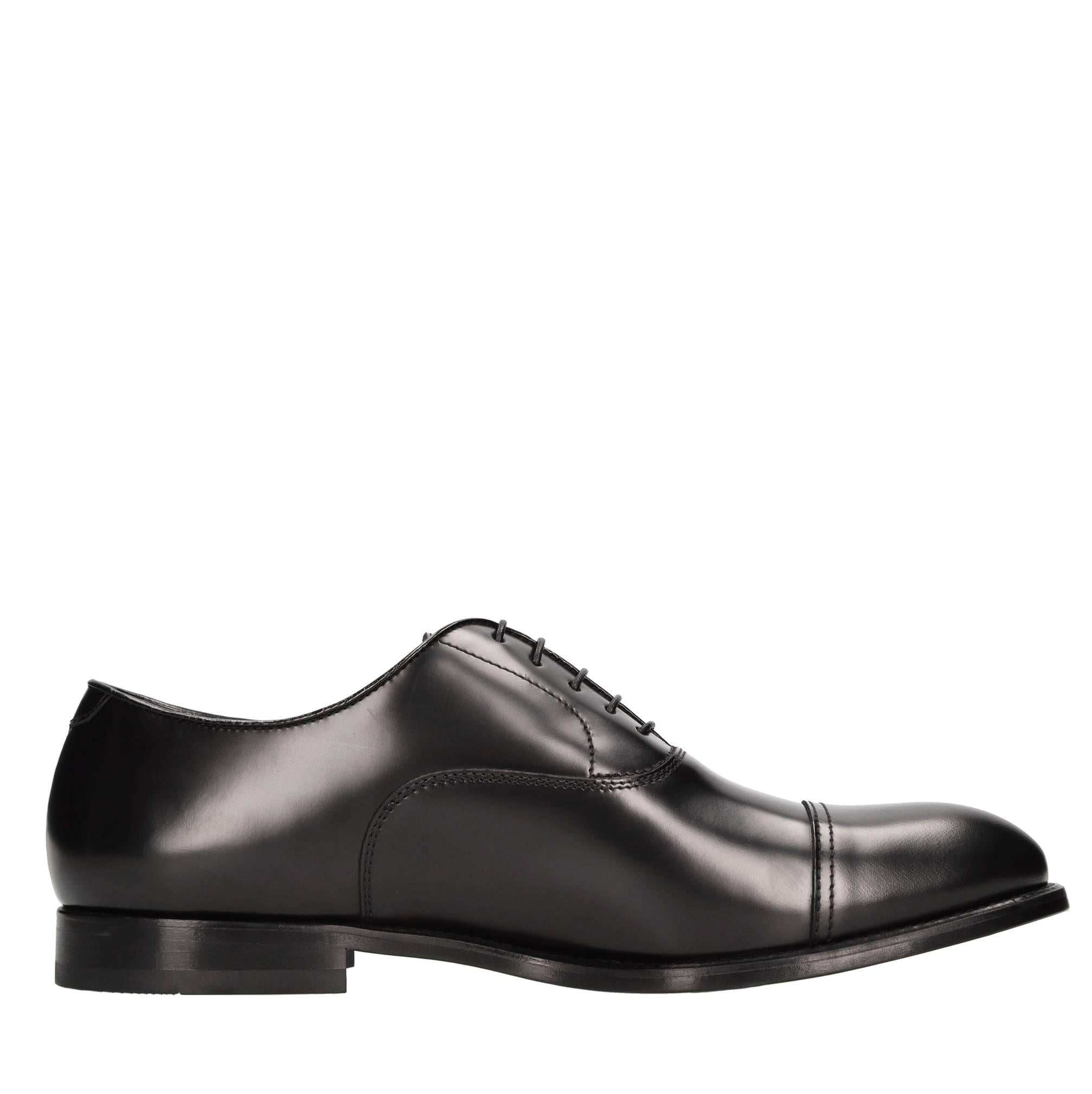 Stringate in pelle 