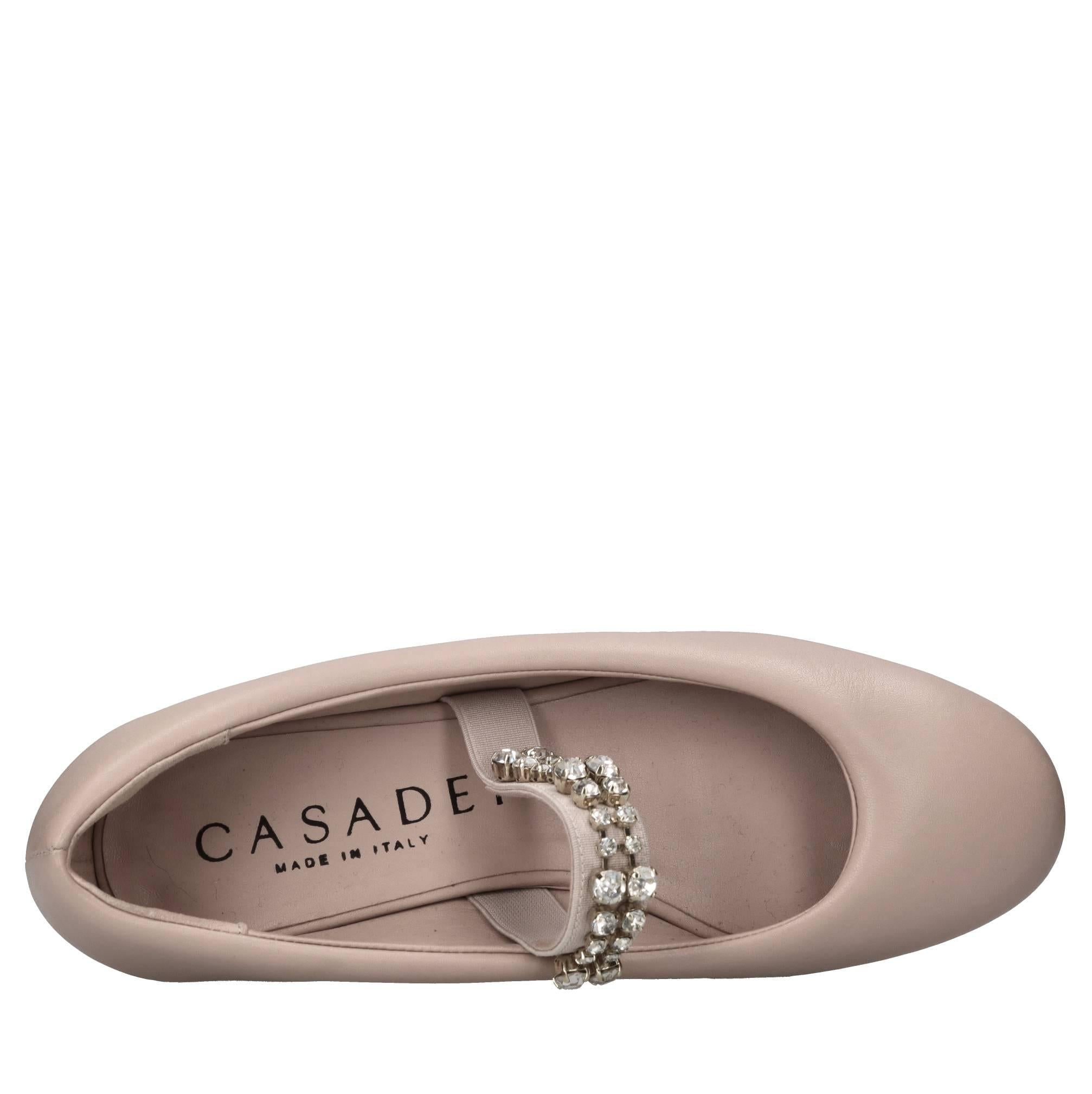 Ballerine in pelle con fascia elastica ricoperta di strass 