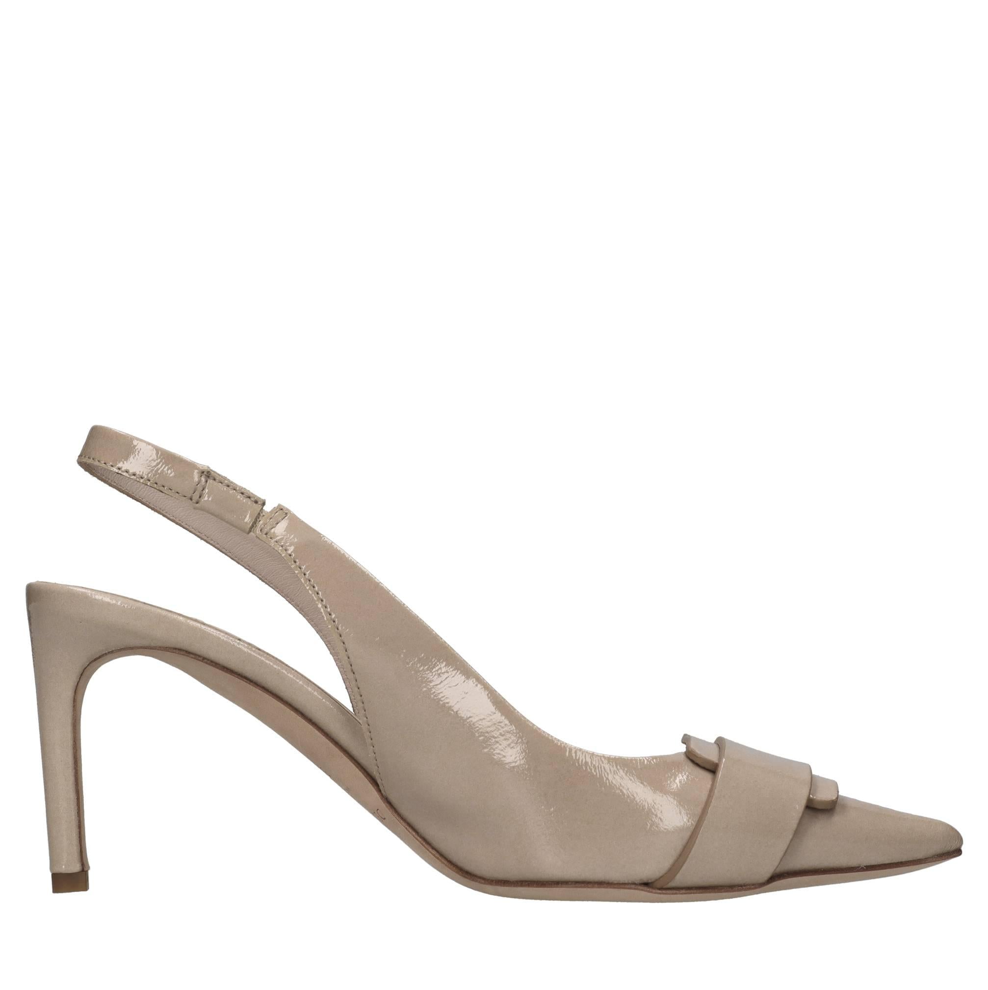 Décolleté slingback in pelle lucida 