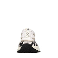 Sneakers in multimateriale 