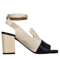Sandali in pelle 