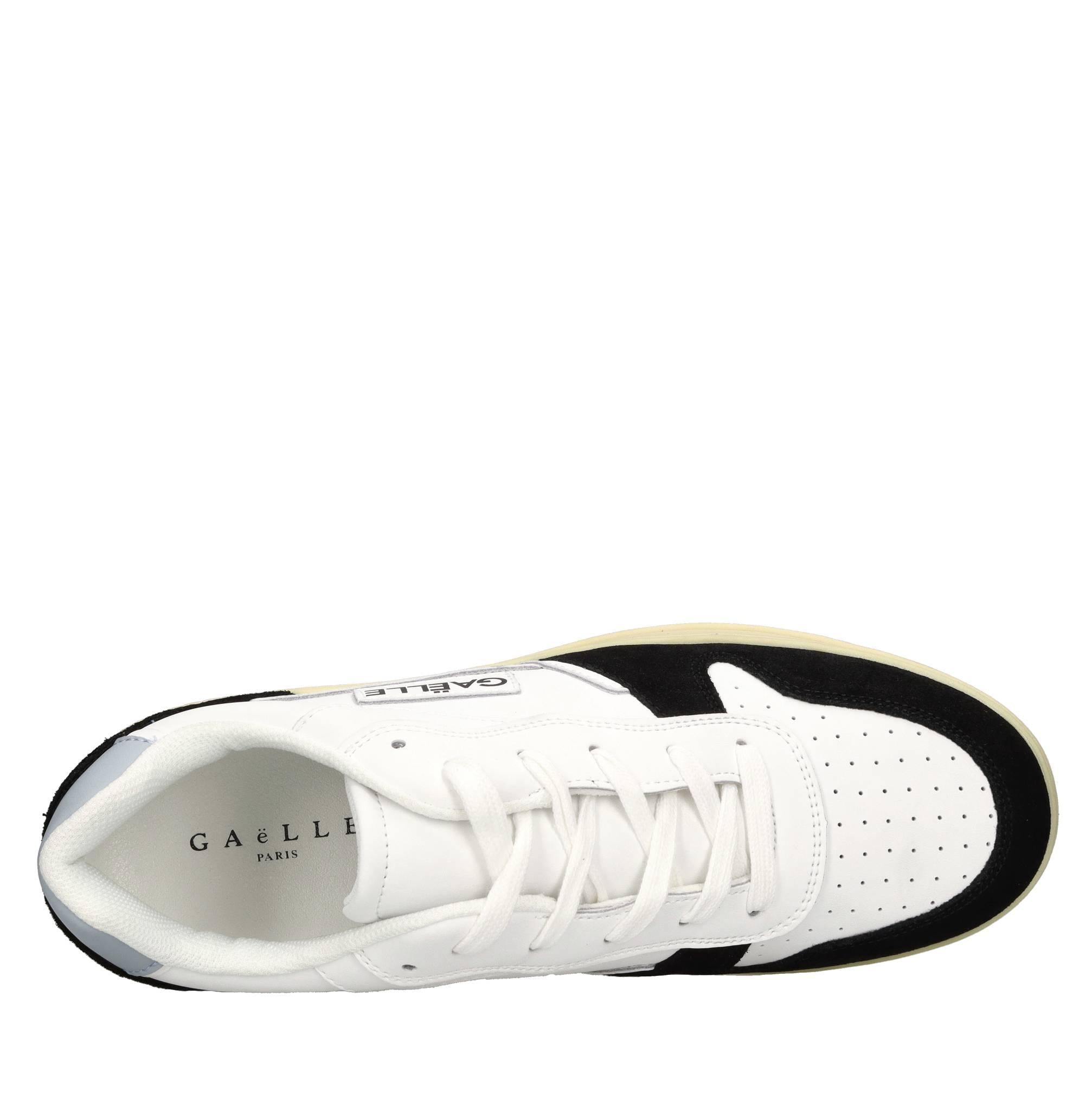Sneakers in pelle e tessuto 