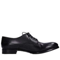 Stringate in pelle 