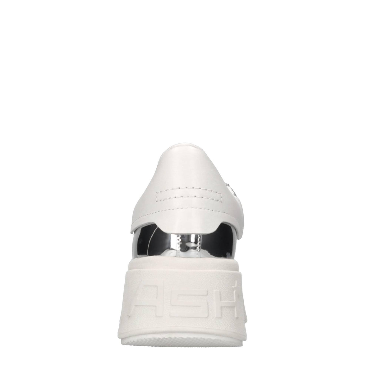 Sneakers in vernice 
