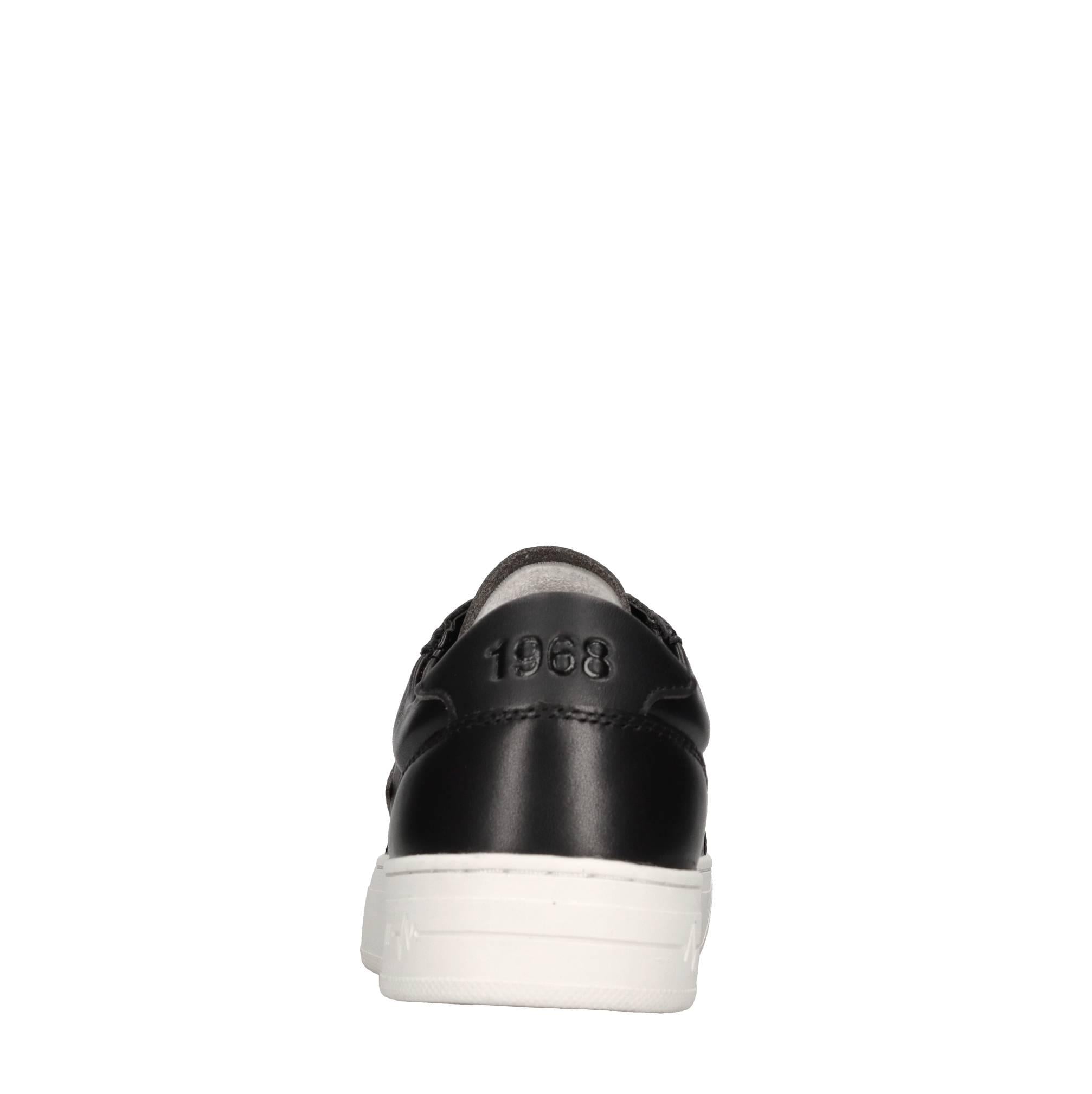 Sneakers in pelle 