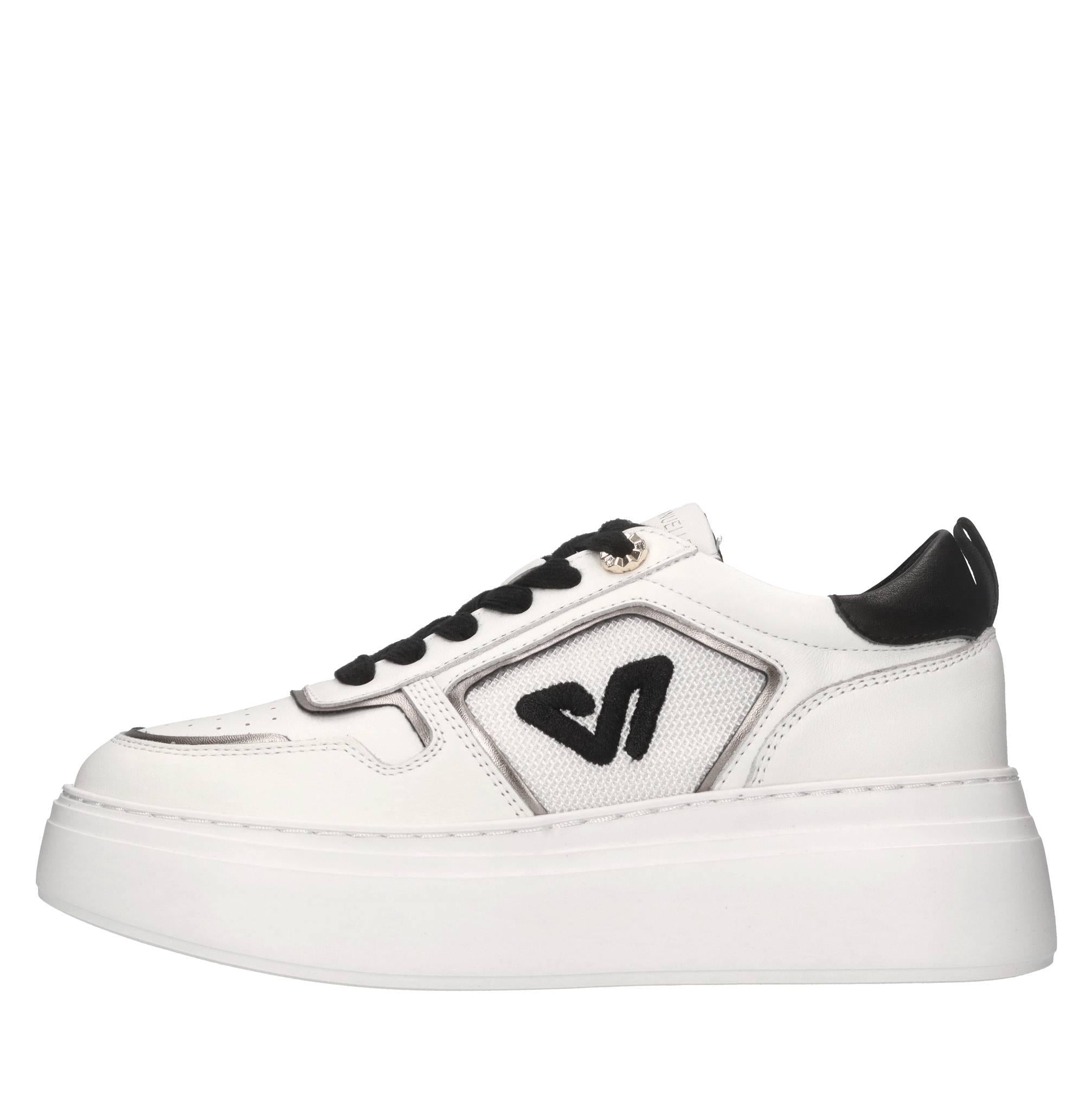 Sneakers in pelle e tessuto 