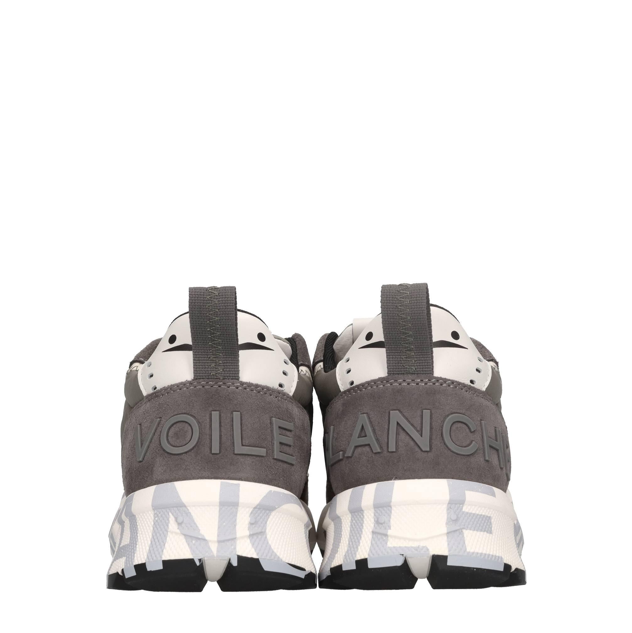 Sneakers in camoscio e tessuto 