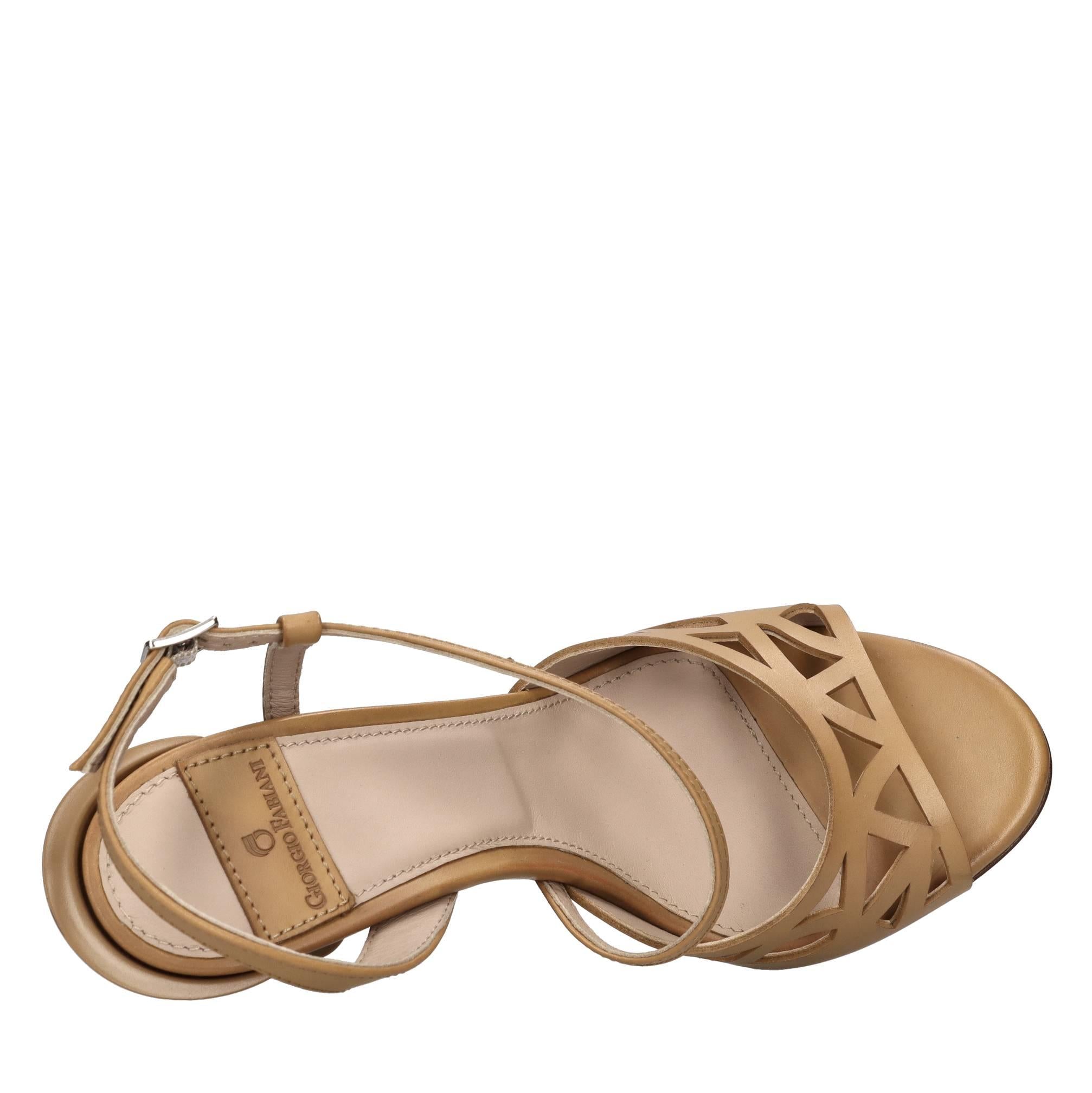 Sandali in pelle 