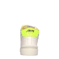 Sneakers in pelle e tessuto 