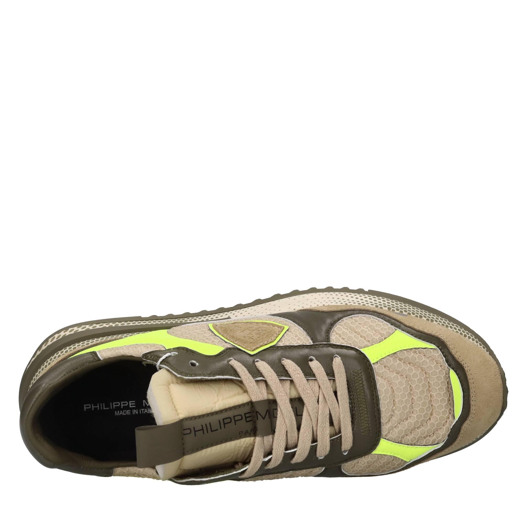 Sneakers in pelle e tessuto 
