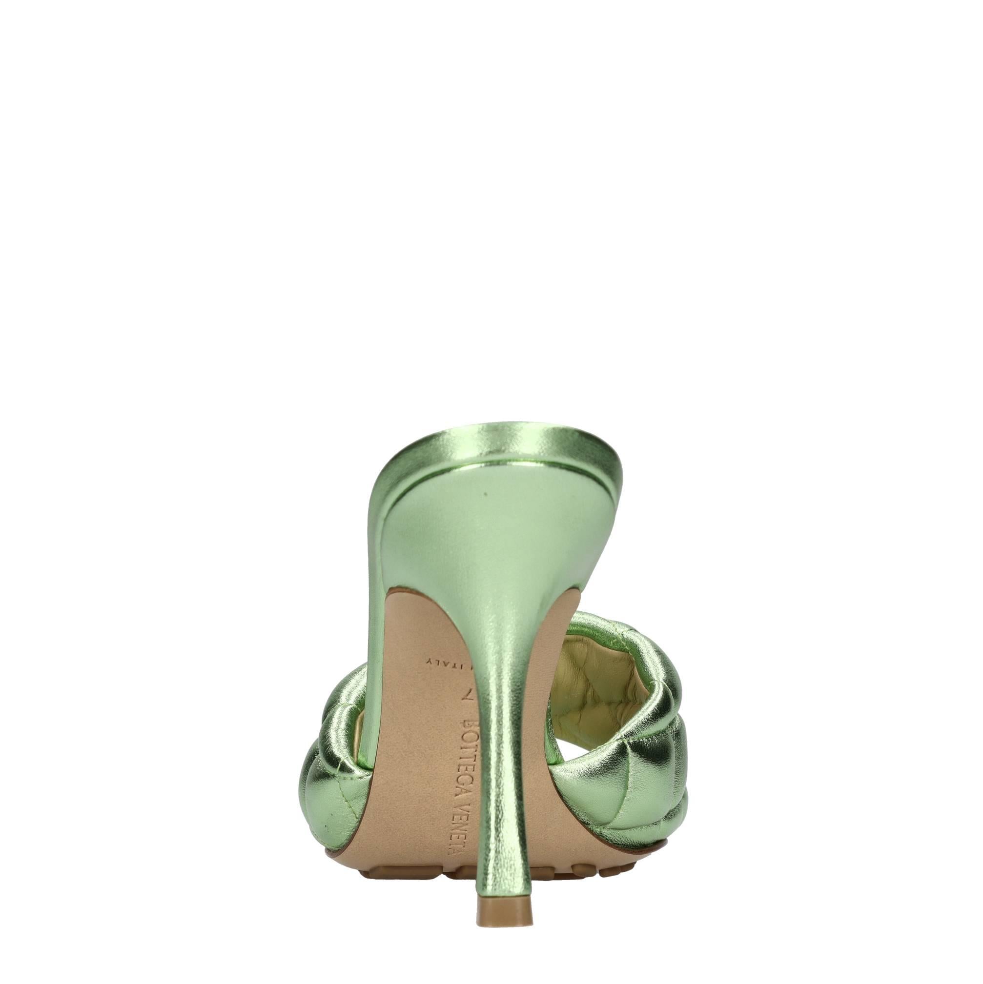 Mules in pelle trapuntata 