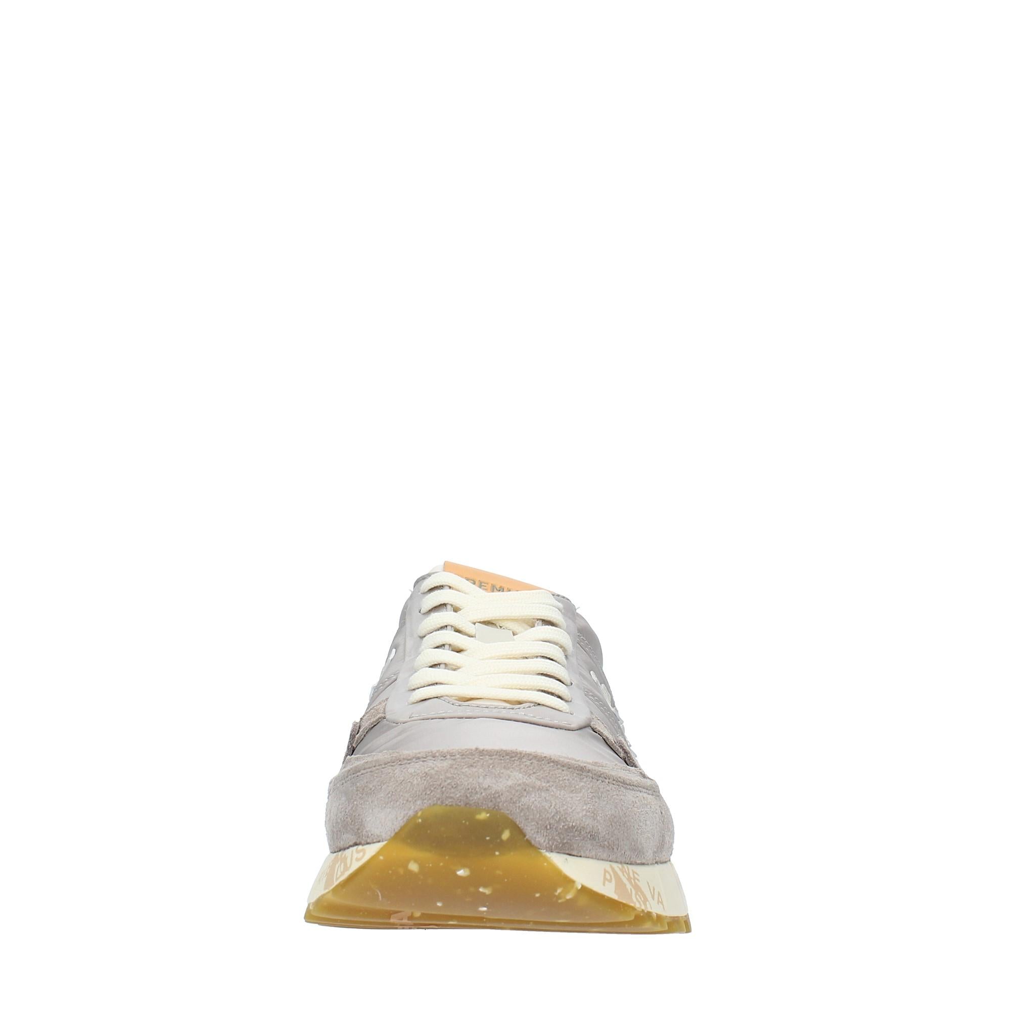 Sneakers in camoscio e tessuto 