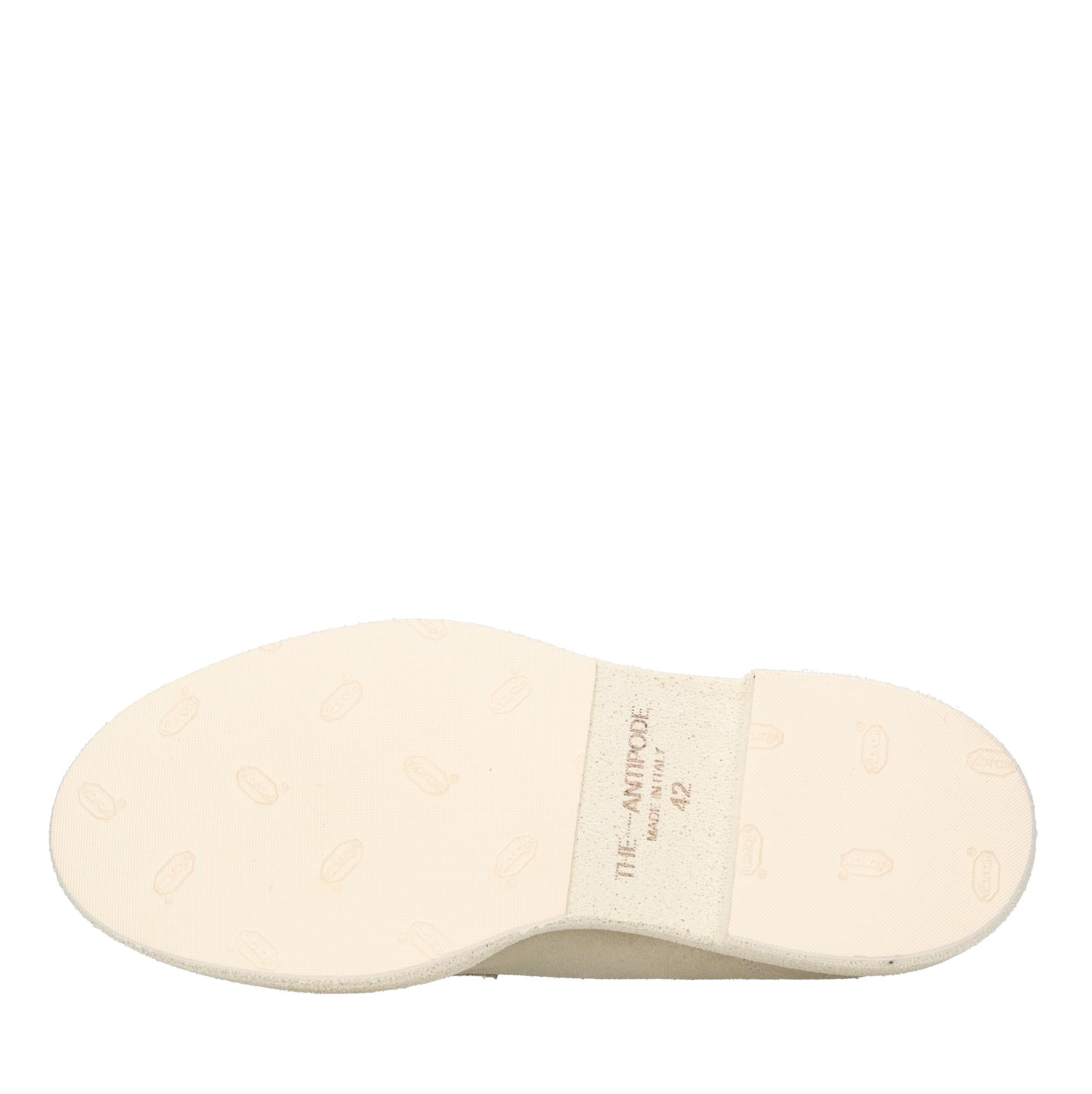 Stringate modello PATRIK 470 in camoscio 