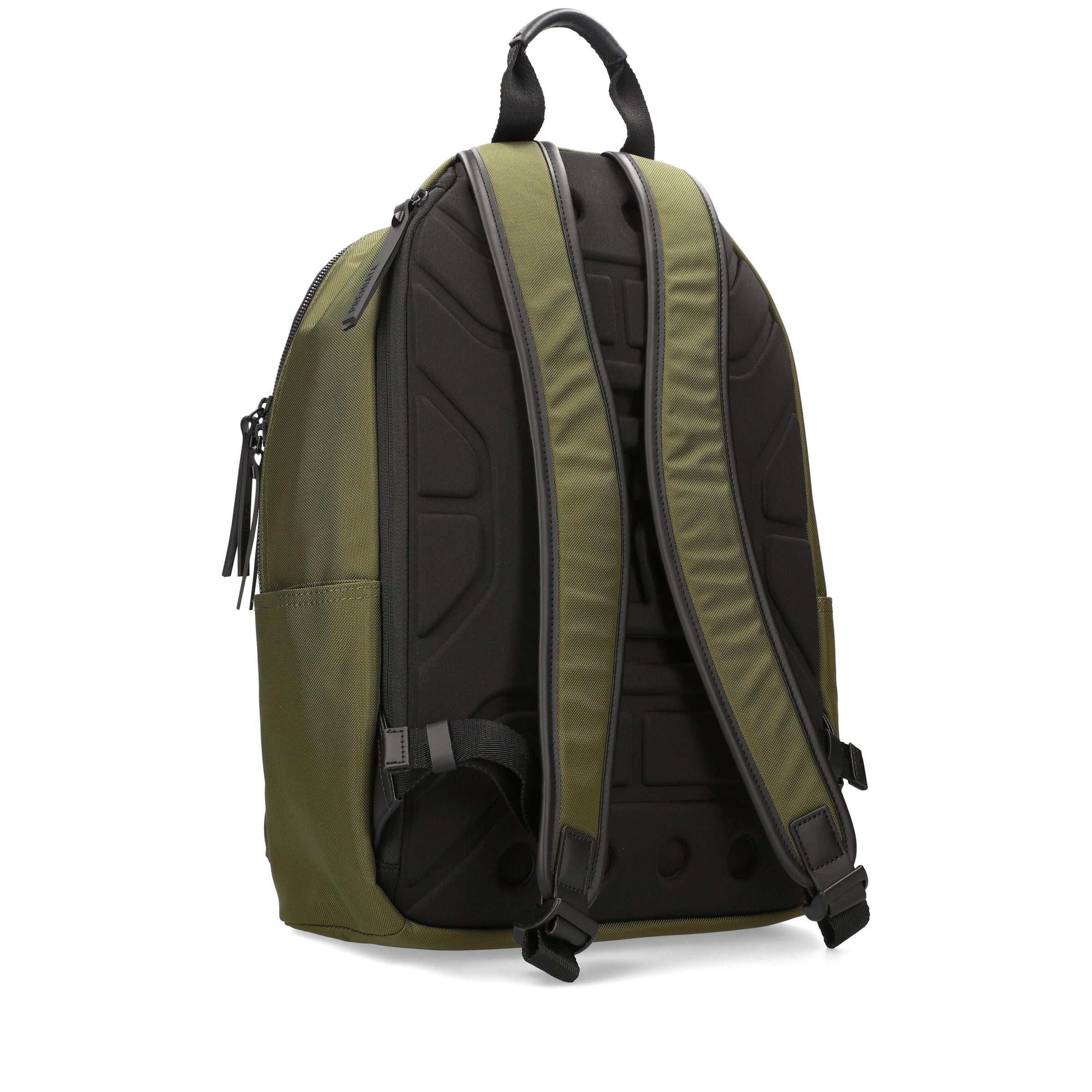 Zaino PREMIATA modello capiente e versatile in gabardine di nylon di prima qualità con trattamento antisfilacciamento e idrorepellente 