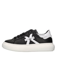 Sneakers in pelle 