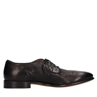 Stringate in pelle 