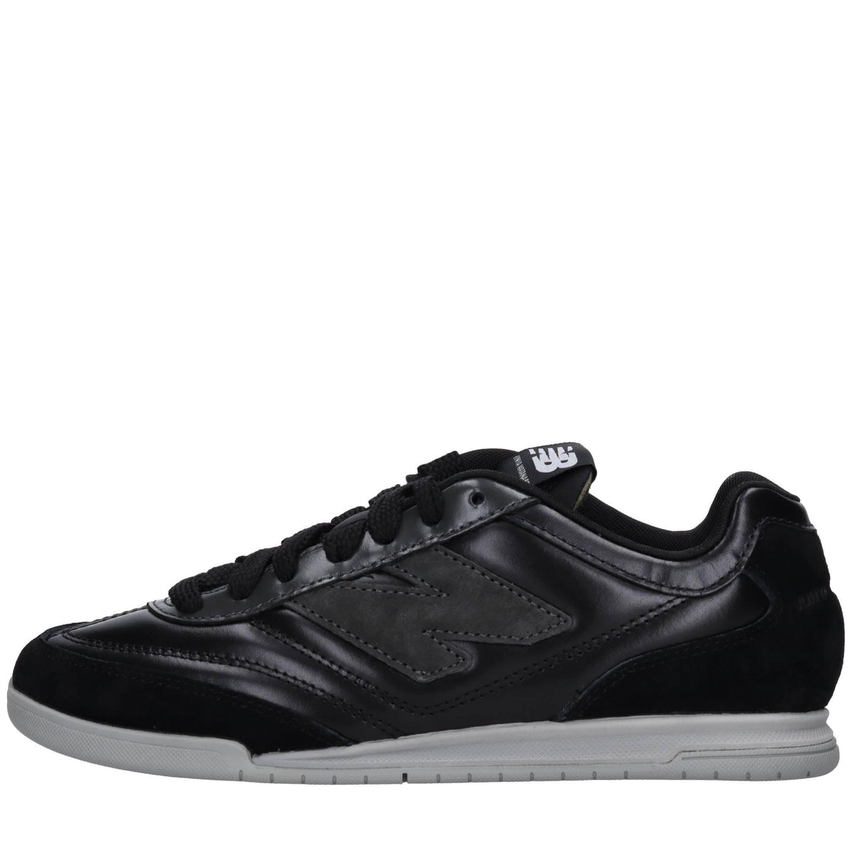 Sneakers in camoscio ed ecopelle 
