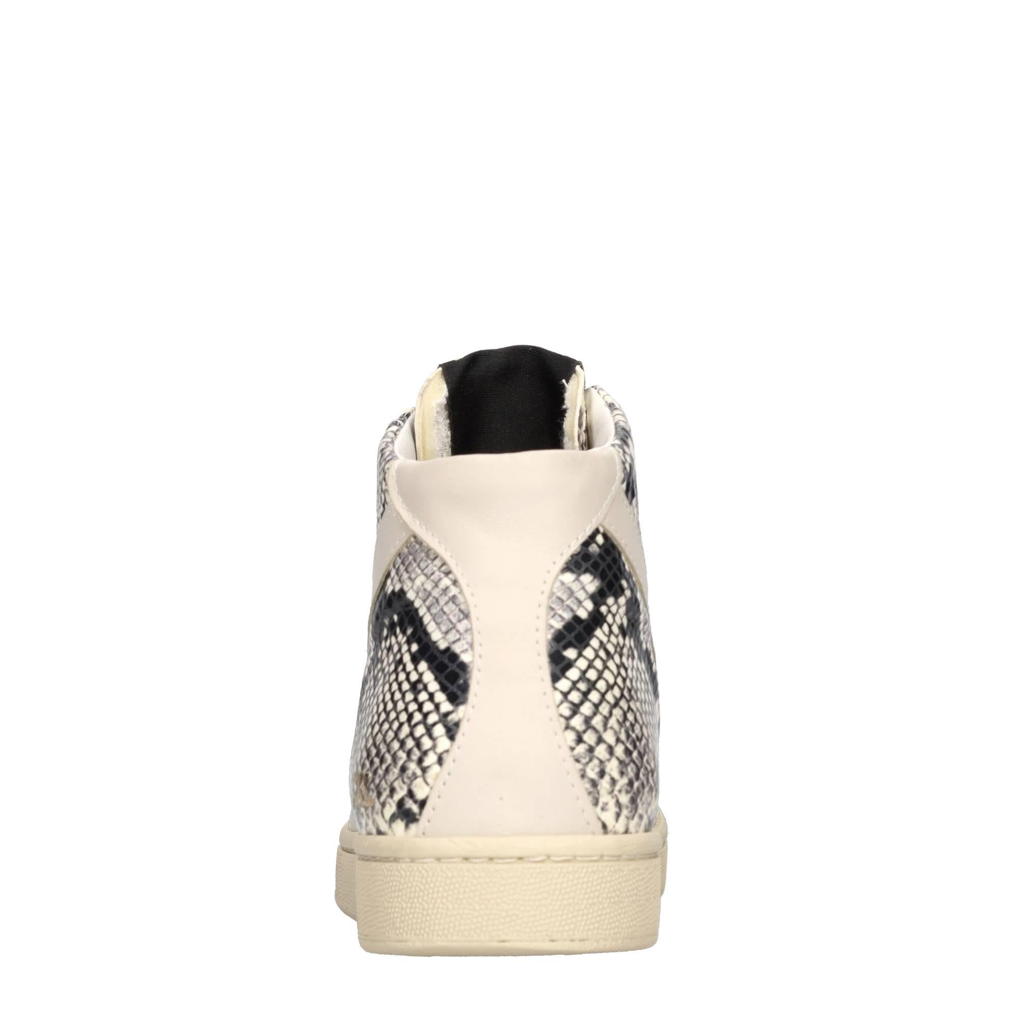 Sneakers in pelle 