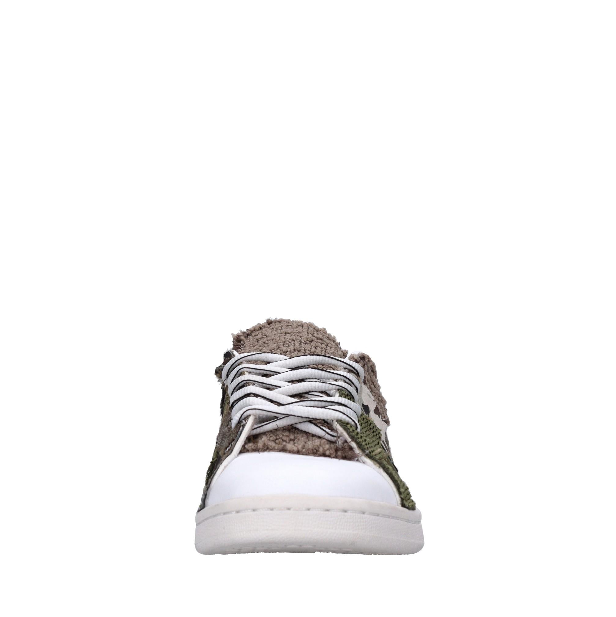 Sneakers in pelle e tessuto 
