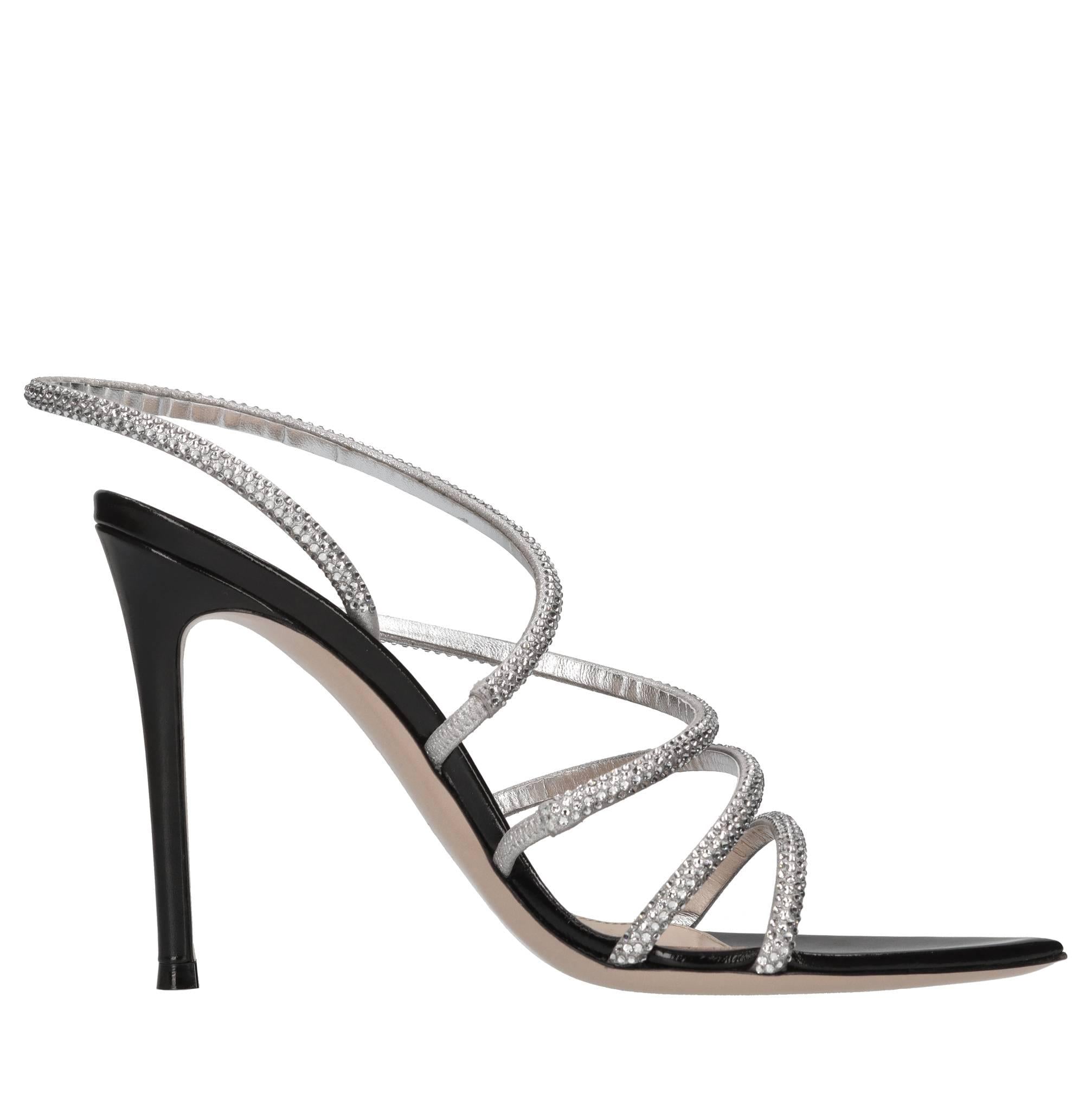 Sandali in pelle e strass 