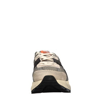 Sneakers in pelle e tessuto 