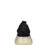 Sneakers in tessuto e pelle 