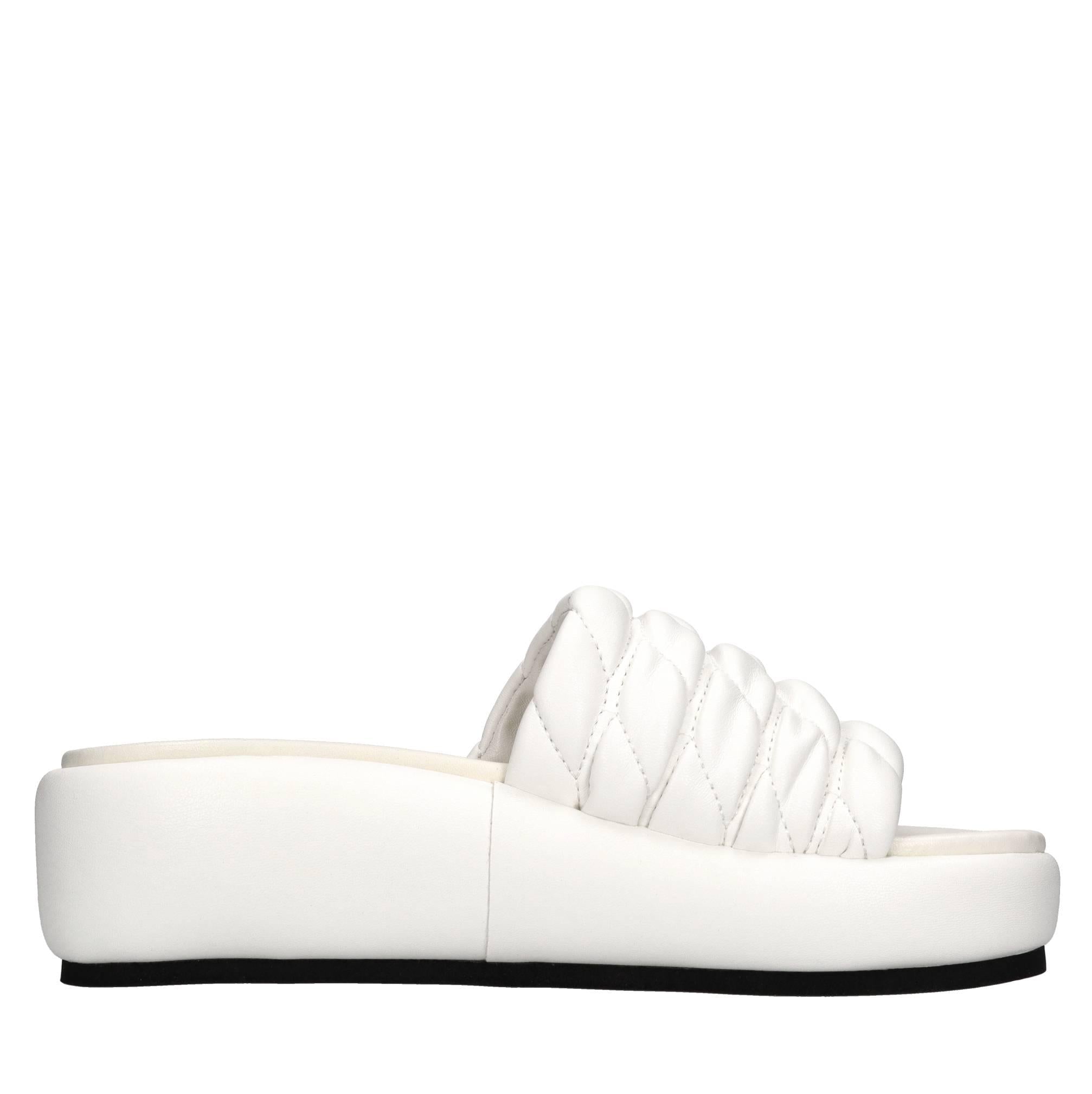 Mules in ecopelle 