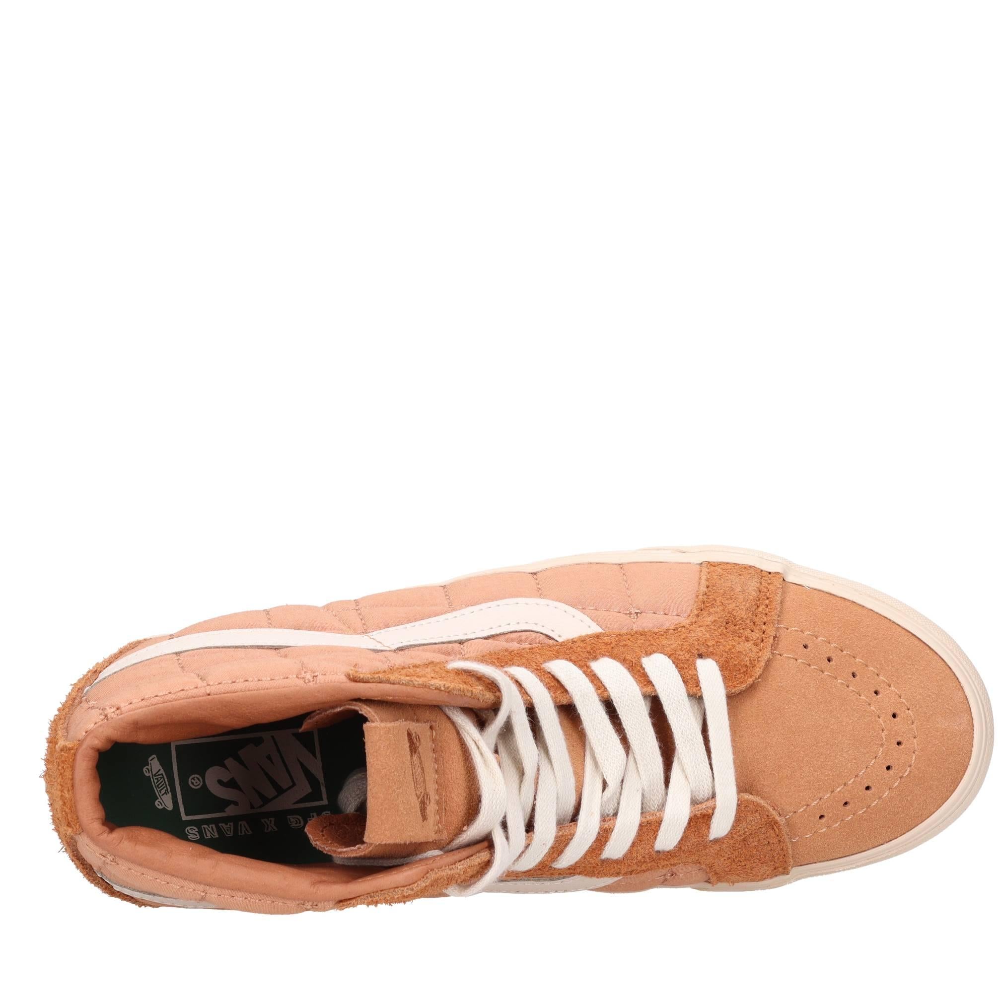 Sneakers in pelle e tessuto 