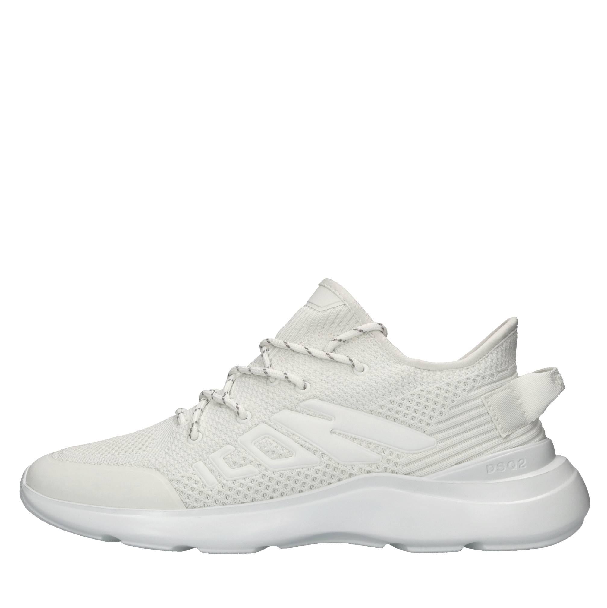 Sneakers in tessuto 