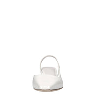 Décolleté slingback in vernice 