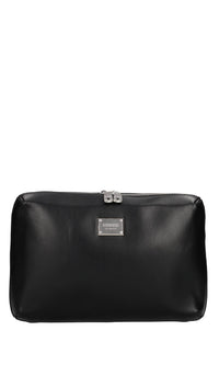 Beauty cases in ecopelle con logo in metallo e tracolla in tessuto 