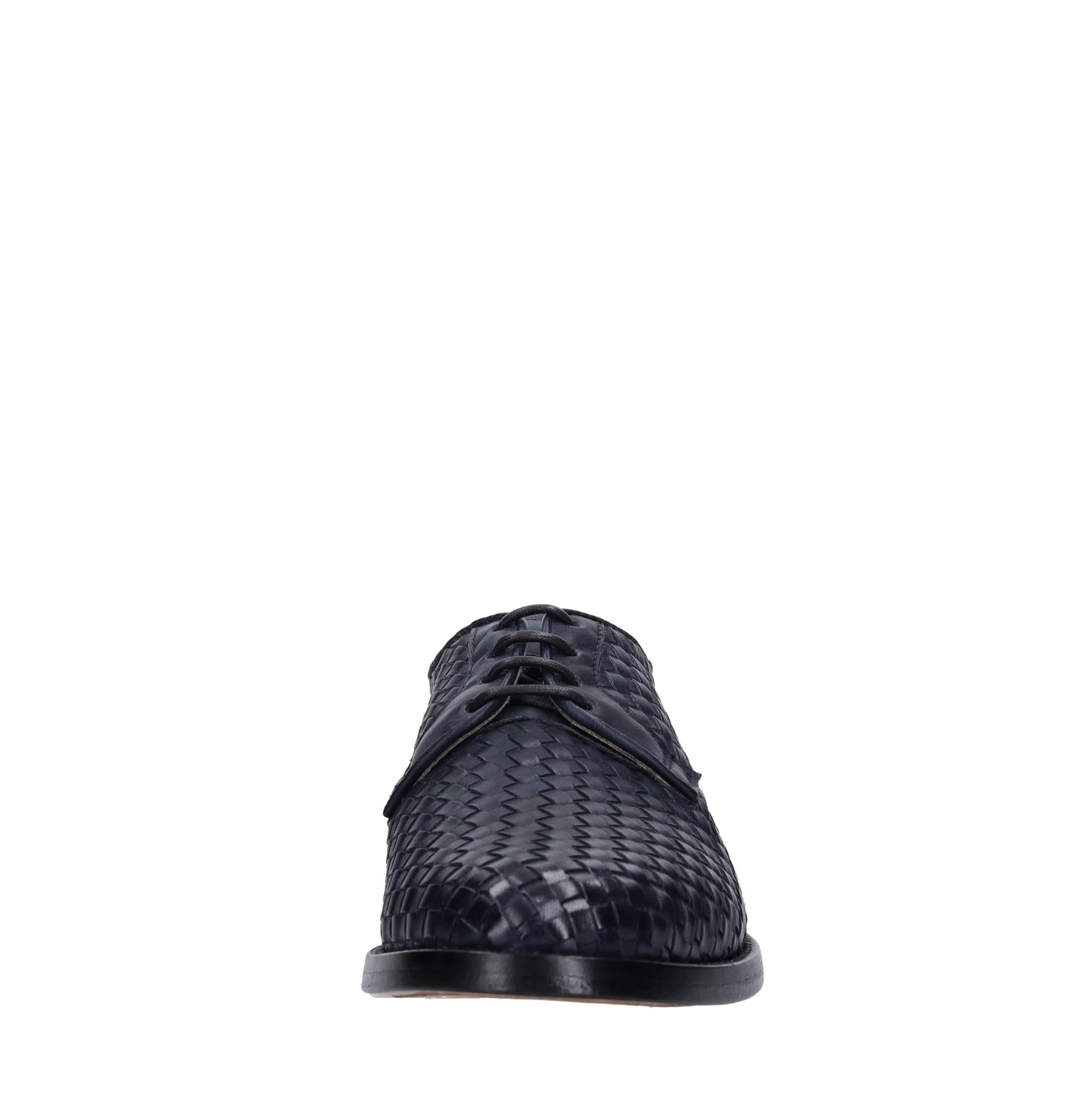 Stringate in pelle 