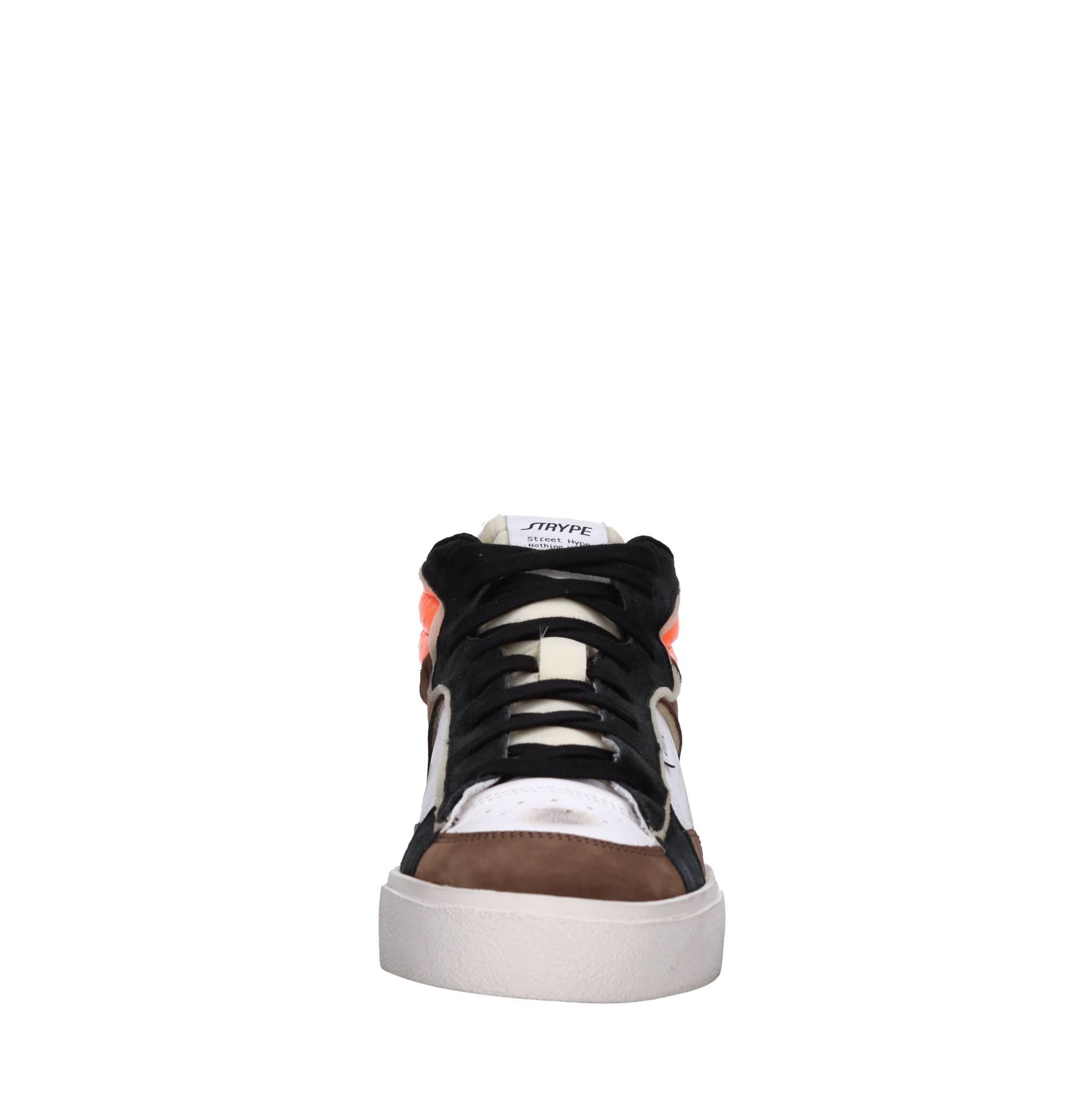 Sneakers in pelle e tessuto 