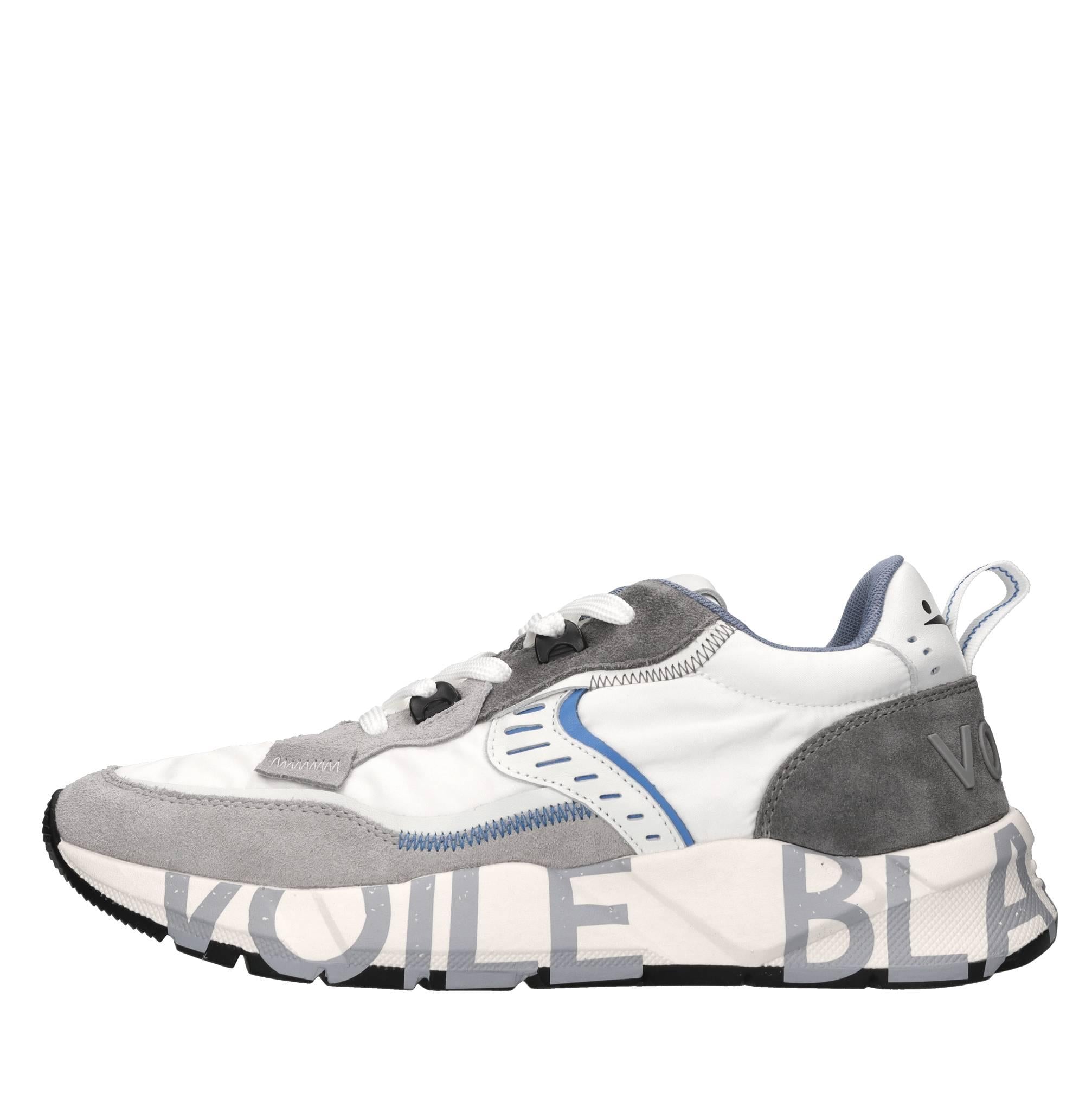 Sneakers in camoscio e tessuto 