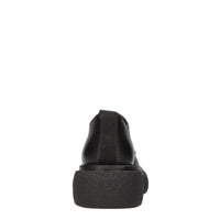 Stringate in pelle 