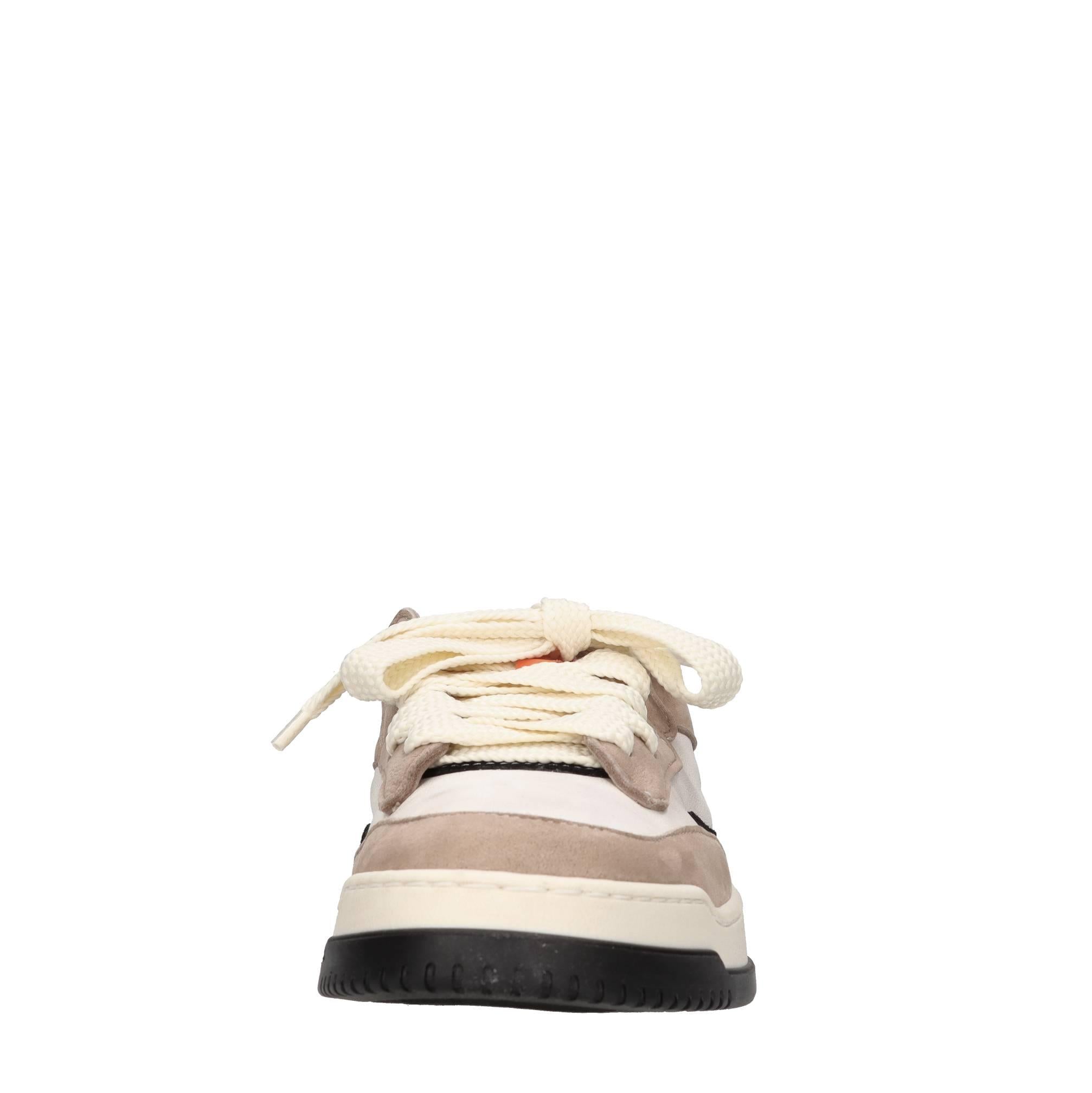 Sneakers in pelle 